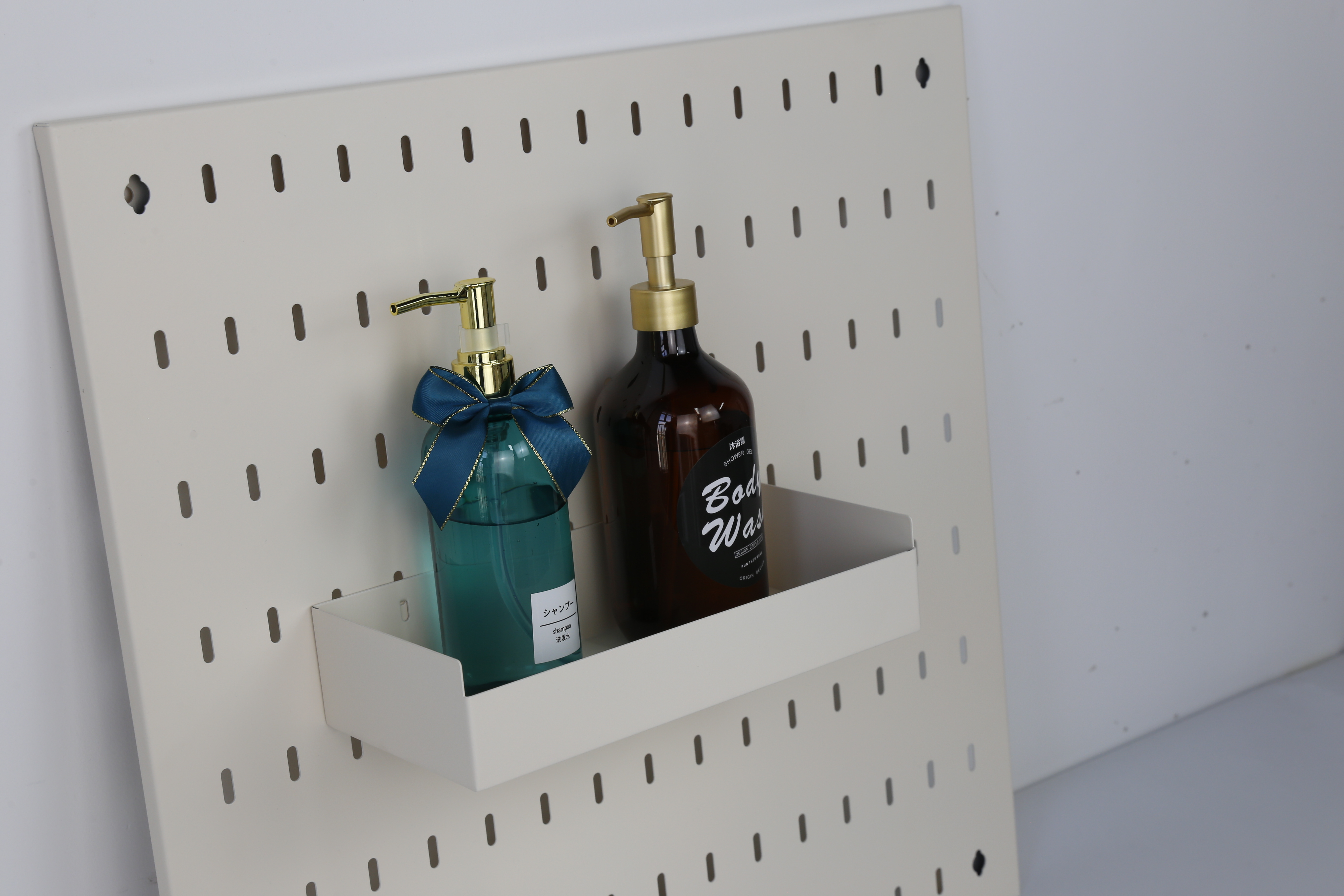 Horizontal Pegboard Shelf – Rectangular Tray