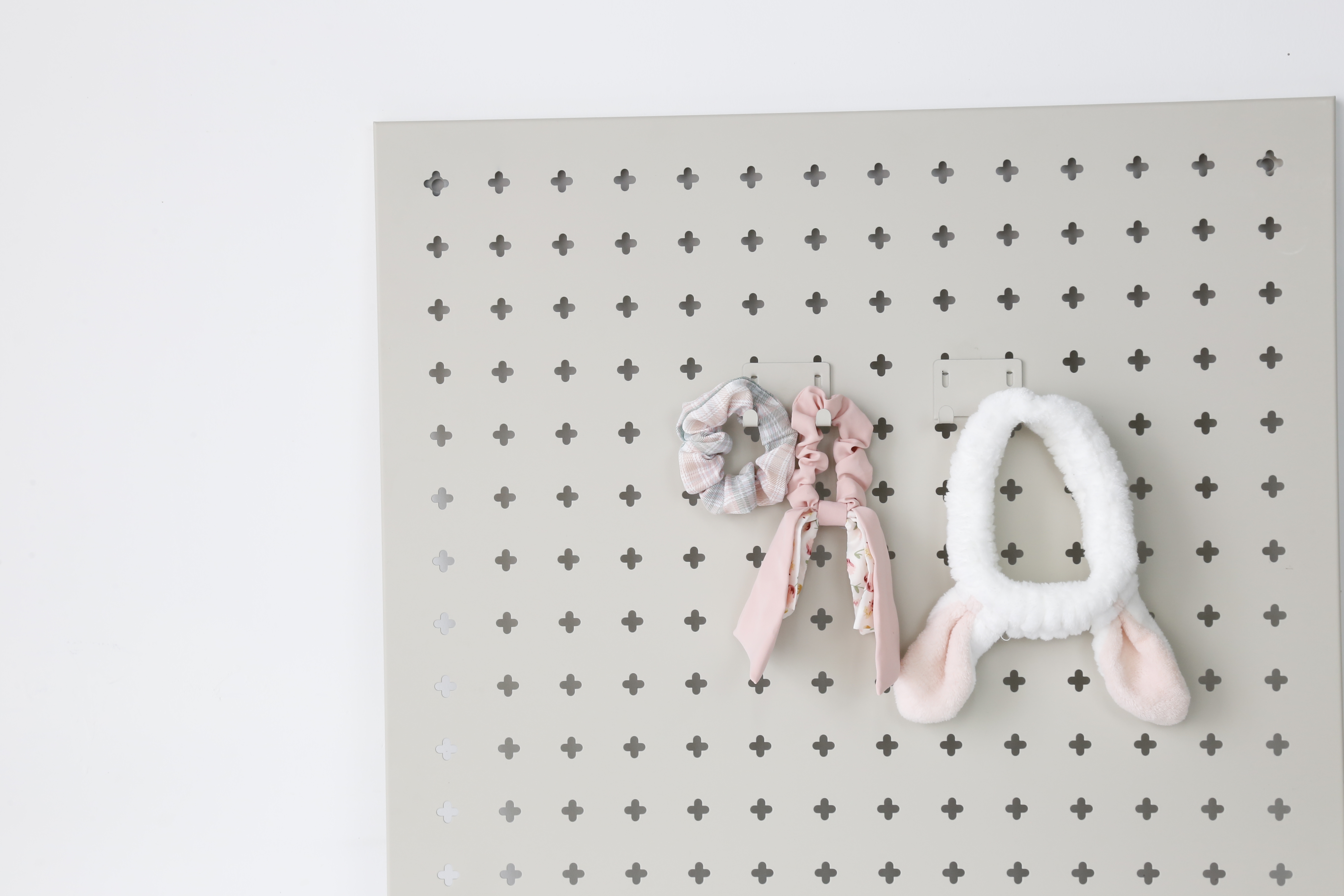 Multi-Purpose Pegboard Hooks – Metal Utility Hook Set
