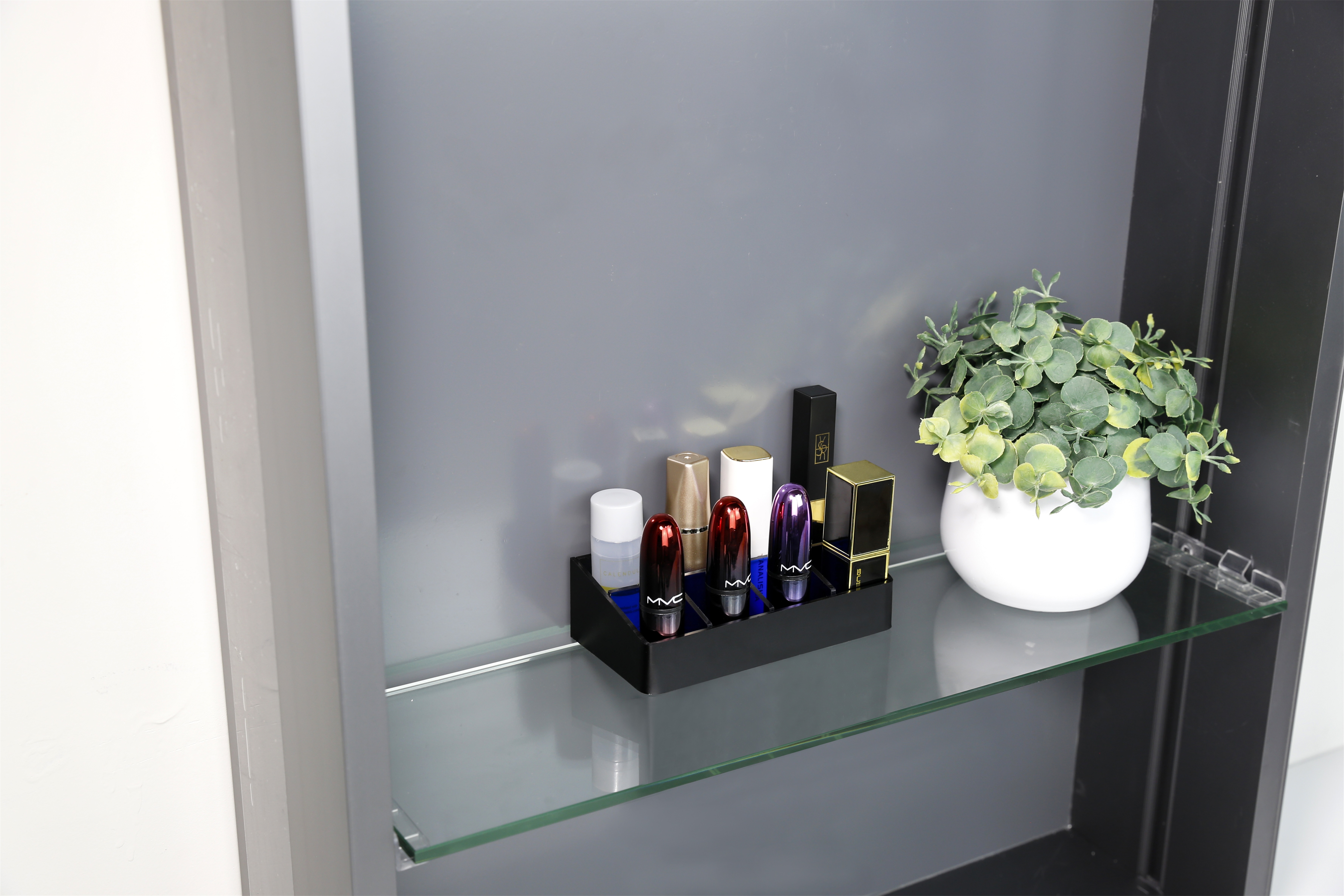 Double Row Lipstick Storage Box